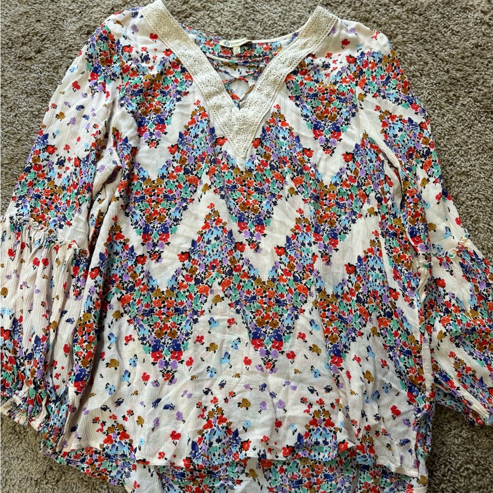 Democracy Multicolor Floral Blouse